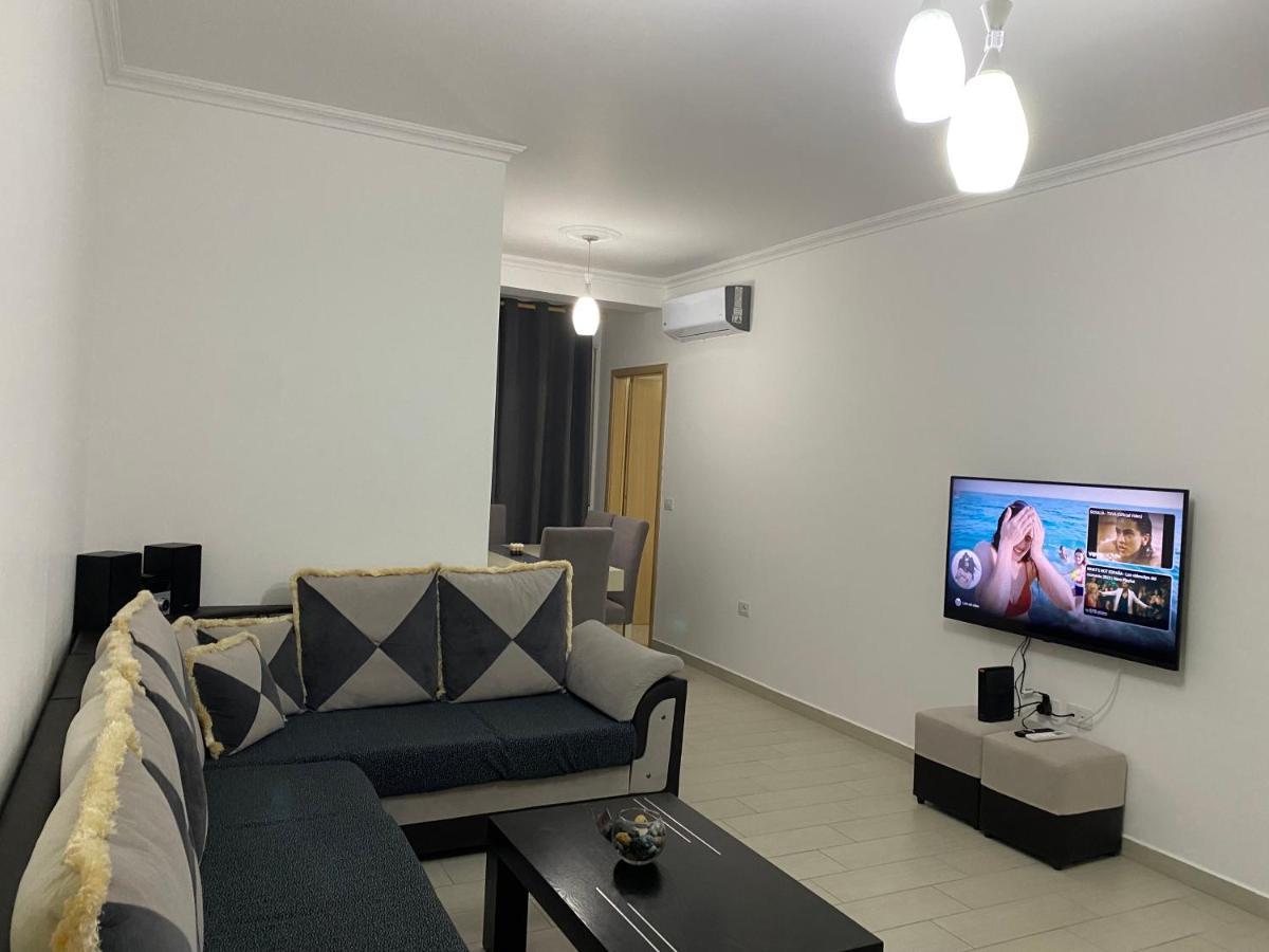Redona Apartament Vlore Luaran gambar